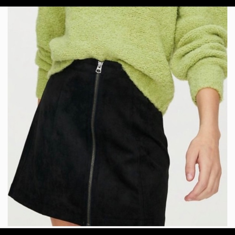 Wilfred Free Black Suede Skirt Sz 4